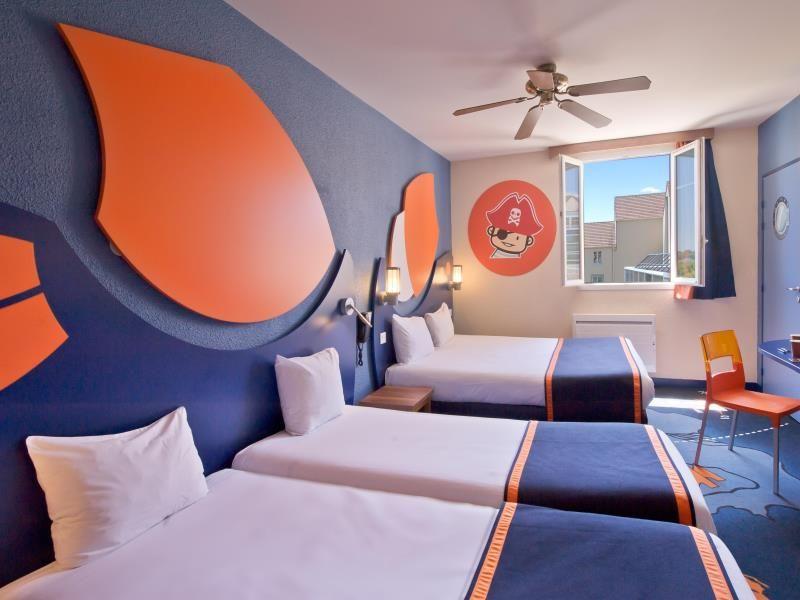 Explorers Hotel At Disneyland Paris 3*