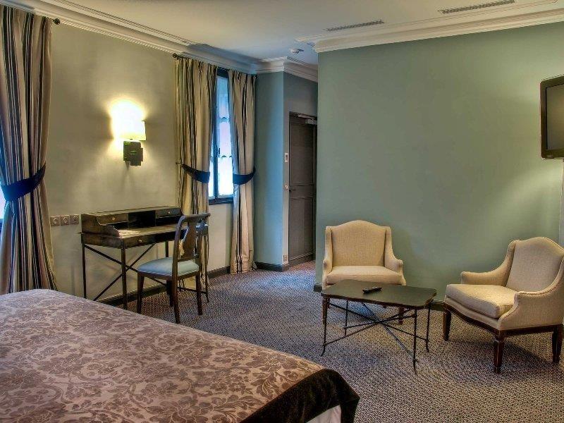 Fontaines Du Luxembourg 3*
