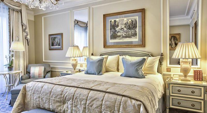 Four Seasons Hotel George V 5*