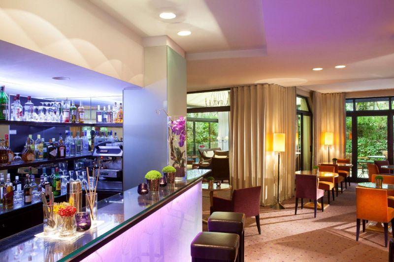 Garden Elysees 4*