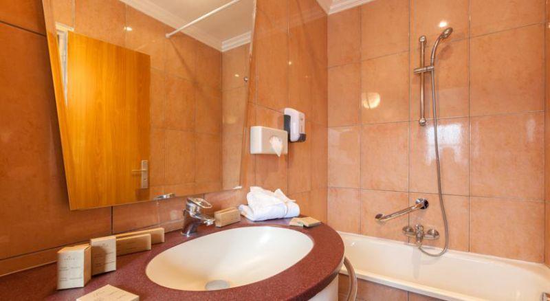 Grand Hotel Amelot 3*