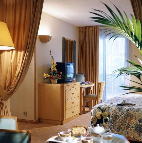 Croisette Beach Cannes Mgallery (Ex. Mercure) 4*