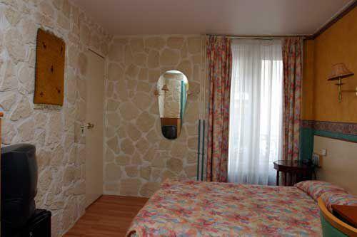 Hauteville Opera 3*
