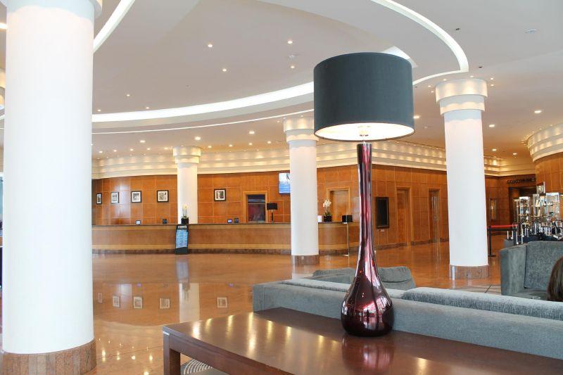 Hilton Paris Charles De Gaulle Airport 4*