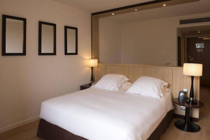 Hilton Paris Orly Airport 3*