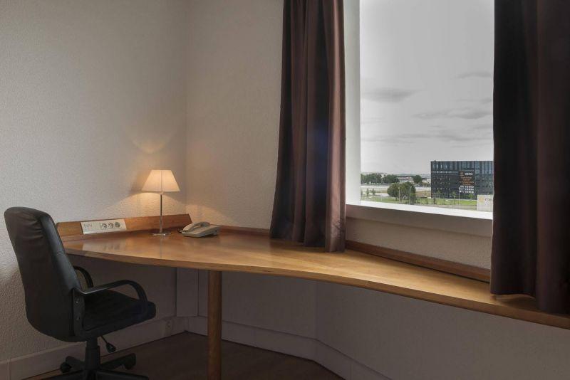 Hilton Paris Orly Airport 3*
