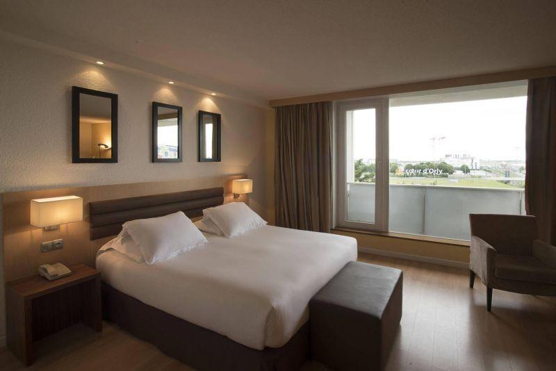 Hilton Paris Orly Airport 3*