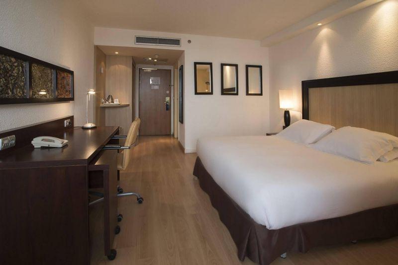 Hilton Paris Orly Airport 3*