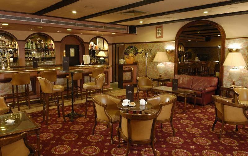 Mercure Paris Velizy (Ex. Holiday Inn Paris-velizy) 4*
