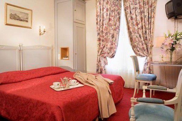 Hotel De Suede 3*