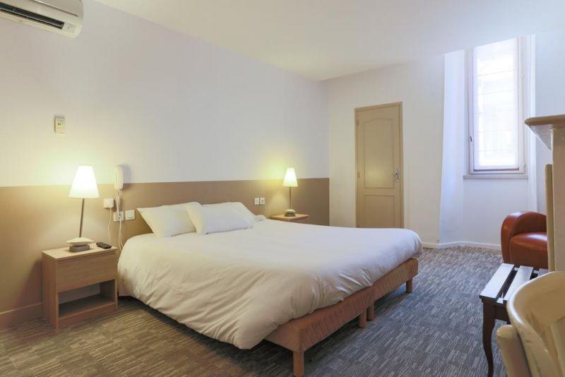 Hotel Du Clocher 2*