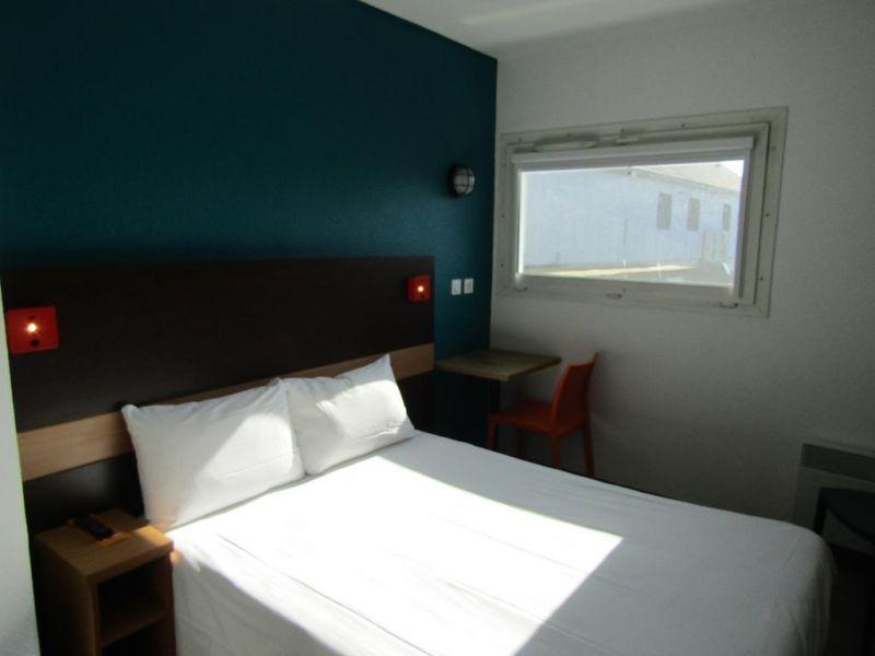 Hotel F1 Nemours 2*