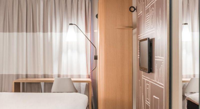 Ibis Paris 17 Clichy-batignolles (Ex. Berthier Porte De Clichy) 3*