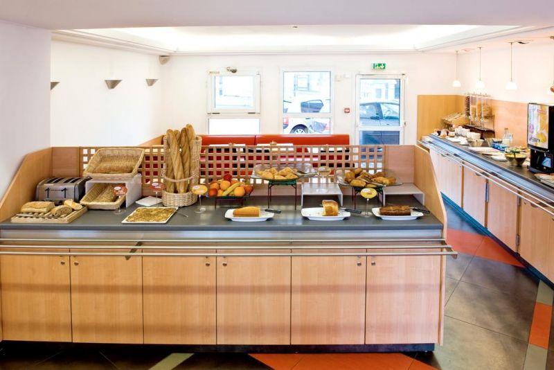 Ibis Poissy 3*