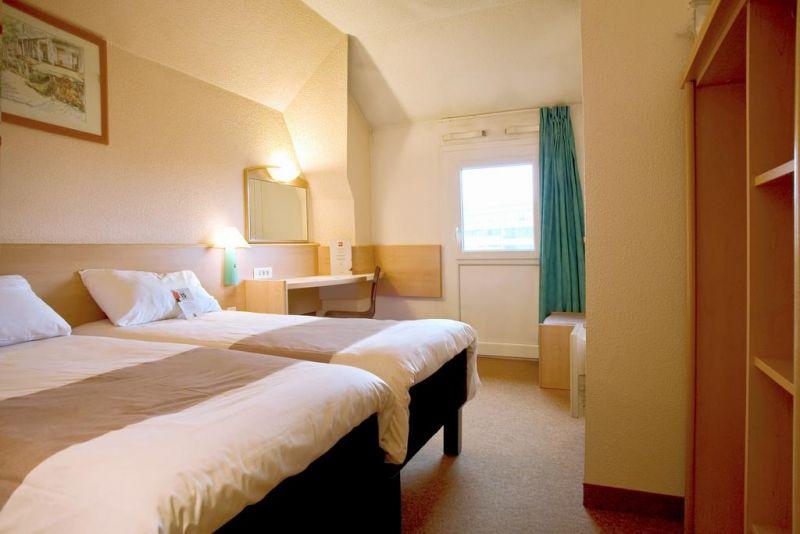 Ibis Poissy 3*