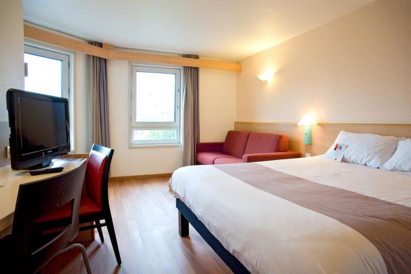 Ibis Poissy 3*