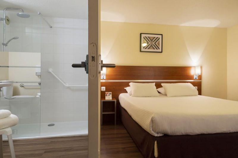 Comfort Hotel Aeroport Lyon St Exupery (Ex. Kyriad Lyon Aeroport Saint Exupery) 3*