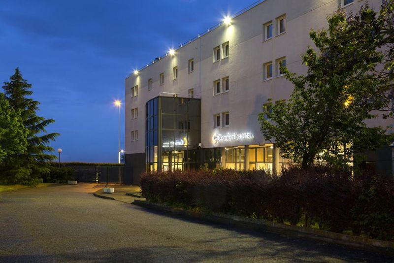 Comfort Hotel Aeroport Lyon St Exupery (Ex. Kyriad Lyon Aeroport Saint Exupery) 3*