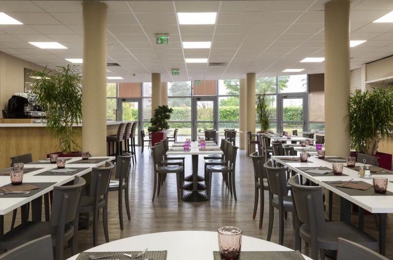 Comfort Hotel Aeroport Lyon St Exupery (Ex. Kyriad Lyon Aeroport Saint Exupery) 3*