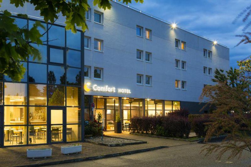 Comfort Hotel Aeroport Lyon St Exupery (Ex. Kyriad Lyon Aeroport Saint Exupery) 3*