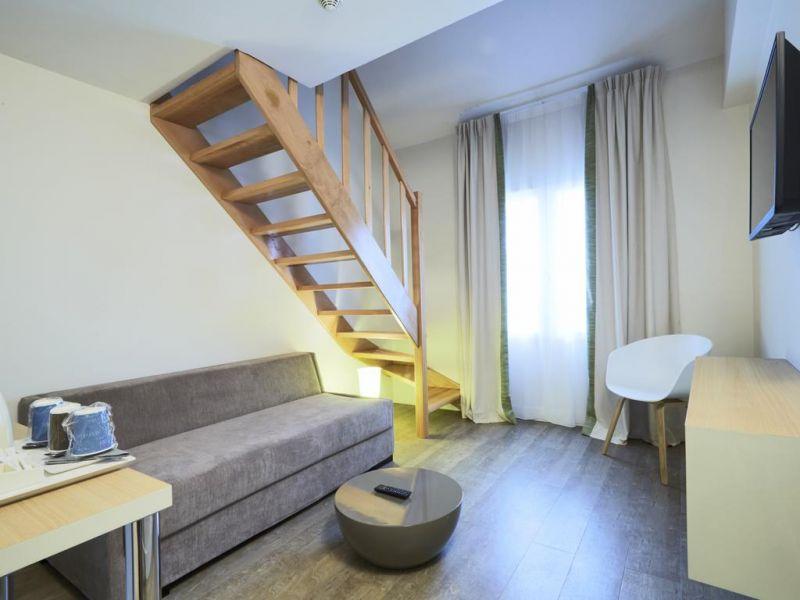 Kyriad Paris 18 Porte De Clignancourt 3*