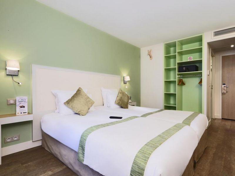 Kyriad Paris 18 Porte De Clignancourt 3*
