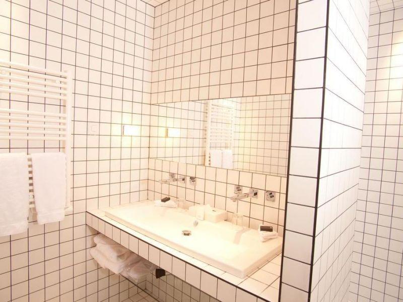 La Maison Champs Elysees 4*