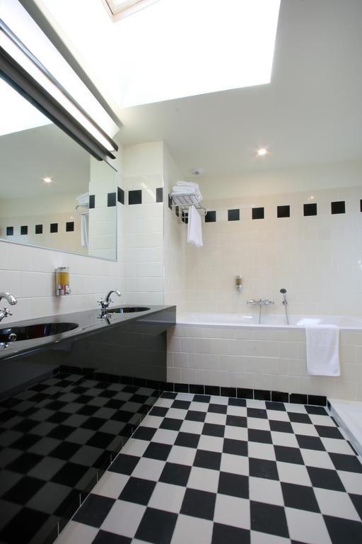La Residence Du Vieux Port 4*
