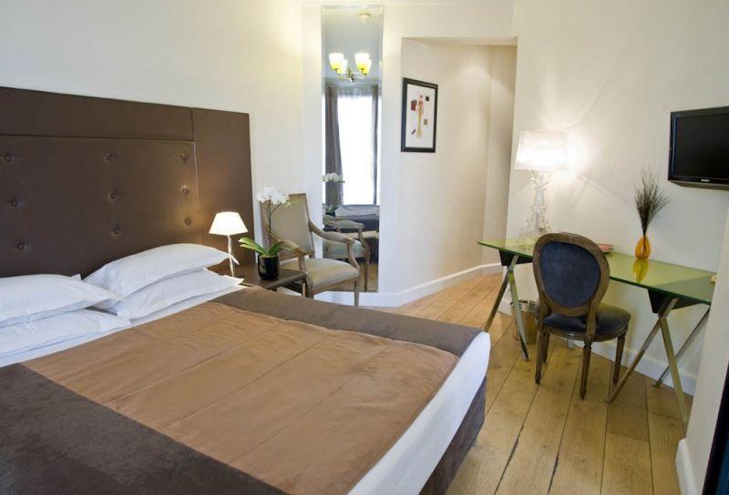 Le 123 Elysees 4*