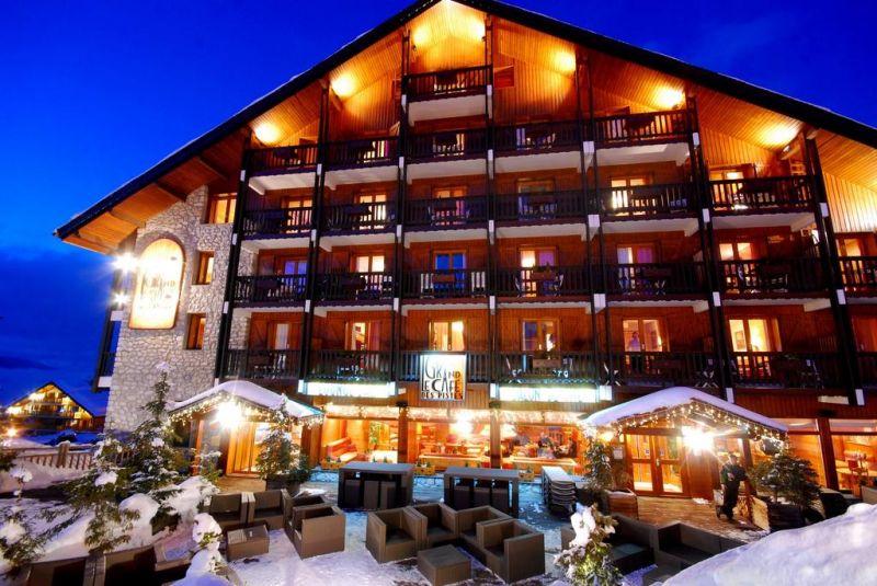 Le Grand Chalets Des Pistes 3*