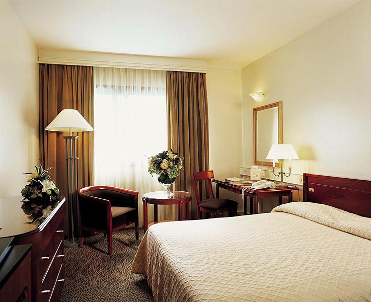 Le Meridien Etoile 4*