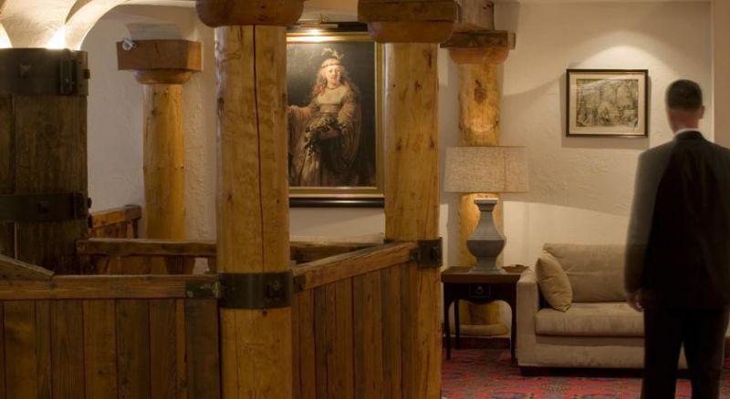 Le Palace Des Neiges 5*