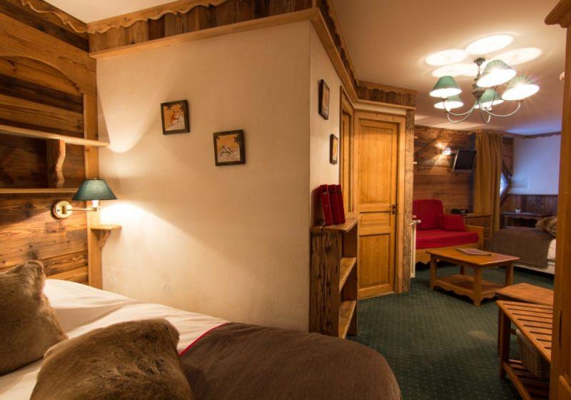 Les Trois (3) Vallees 3*
