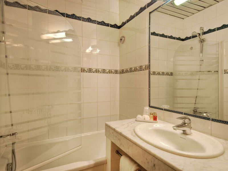 Massena Paris 3*