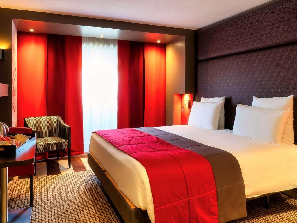 Mercure Paris Montmartre 4*