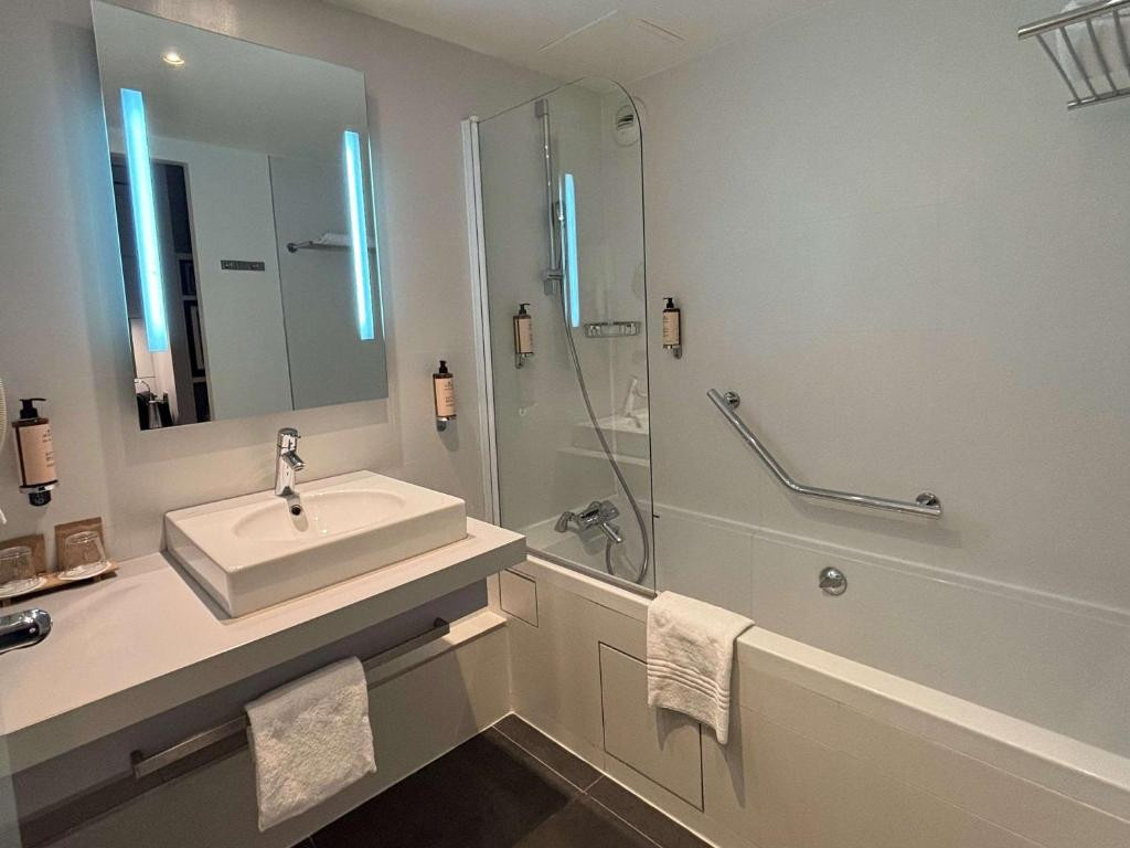 Mercure Paris Montmartre 4*