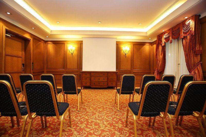 M Social Hotel (Ex. Millennium Paris Opera) 4*