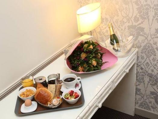 Monceau Wagram 3*