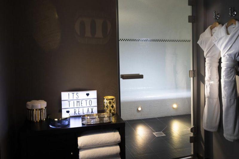 Monsieur Hotel 4*
