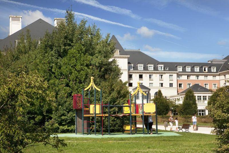 Vienna International Dream Castle (Ex. Movenpick Dream Castle) 4*