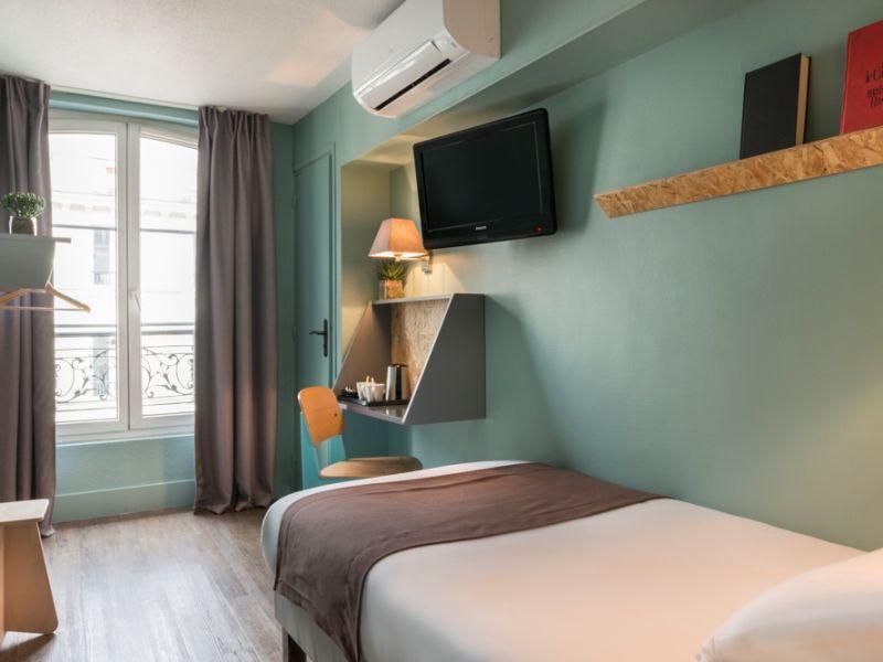 Basss (Ex. My Hotel In France Montmartre) 2*