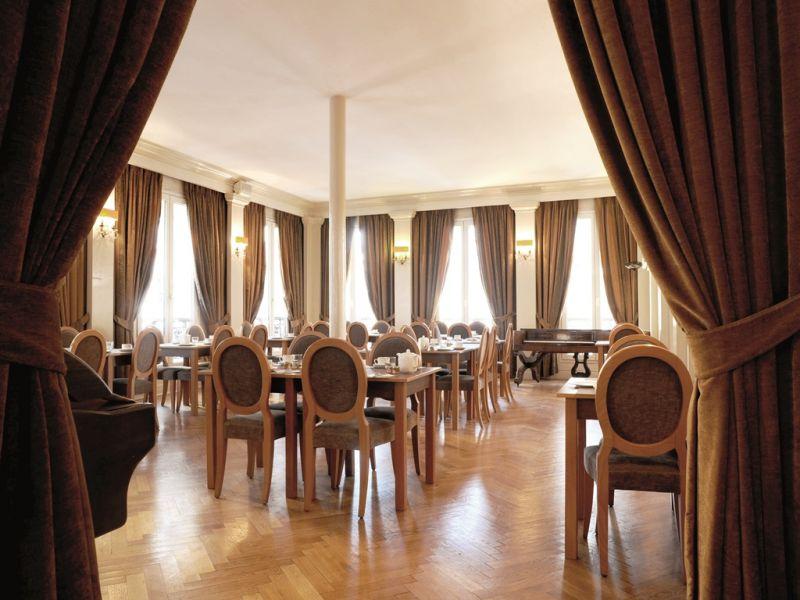 New Hotel Vieux Port 3*