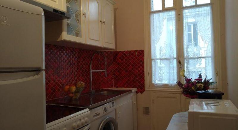 Nice Fleurs Apt 3*