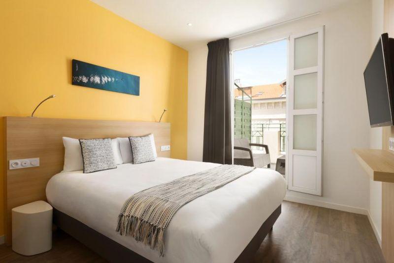 Byakko Nice Hotel (Ex. Days Inn) 3*