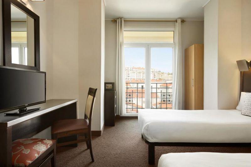 Byakko Nice Hotel (Ex. Days Inn) 3*