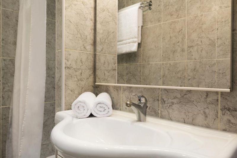 Byakko Nice Hotel (Ex. Days Inn) 3*