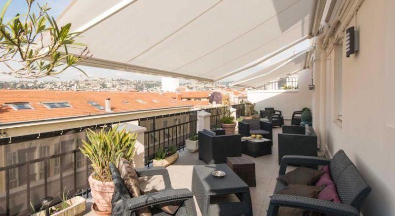 Byakko Nice Hotel (Ex. Days Inn) 3*