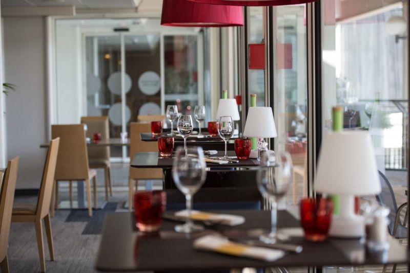 Novotel Bordeaux Centre 4*