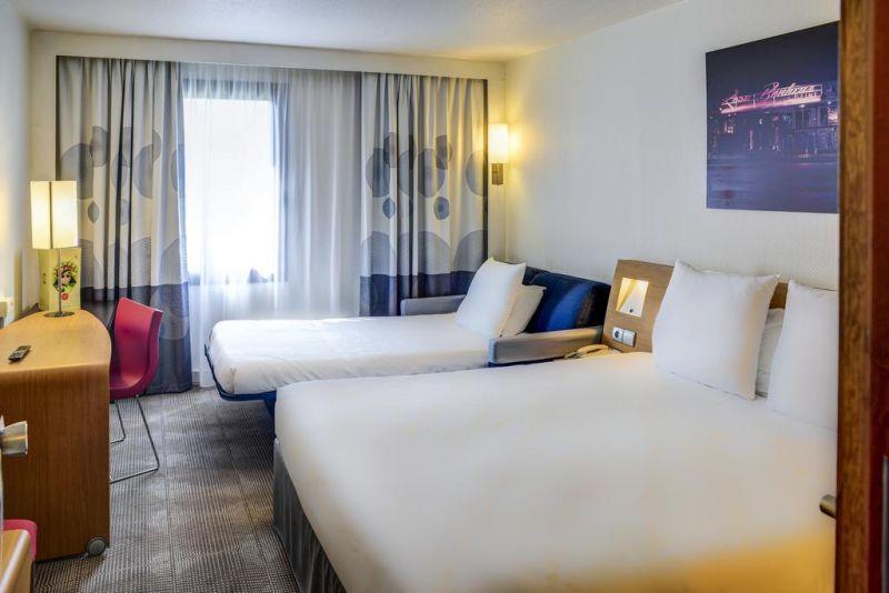 Novotel Paris Suresnes Longchamp 4*