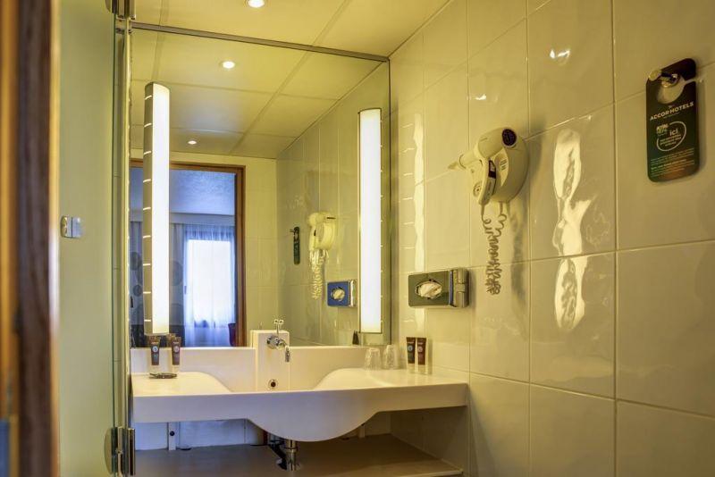 Novotel Paris Suresnes Longchamp 4*